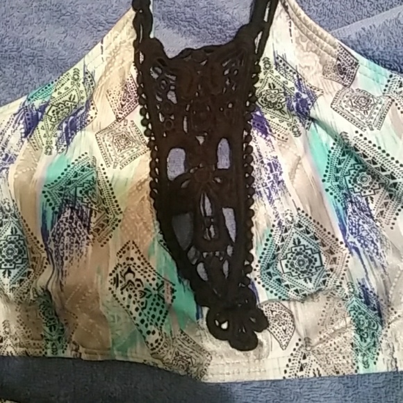 Bathing suits - Picture 4 of 8